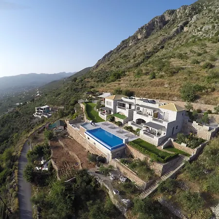 Petra Thea * Kalamata