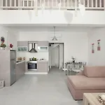 Апартаменты Petra Thea *