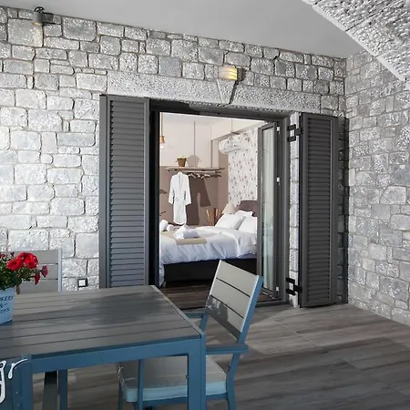 Apartment Petra Thea *