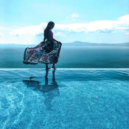 Petra Thea Kalamata