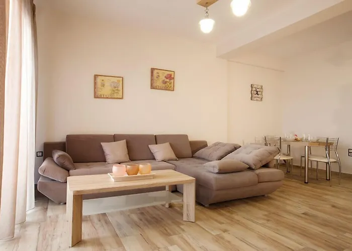 Apartment Petra Thea